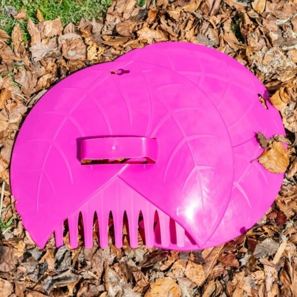 Garden Cleaning Scoops Hand Held Leaf Grabber Pink Plastic Teeth Rake Design