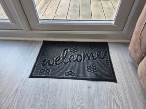 Rubber Doormat 60cm x 40cm – ‘Welcome’ (Small Flowers) Home & Garden Free Shipping